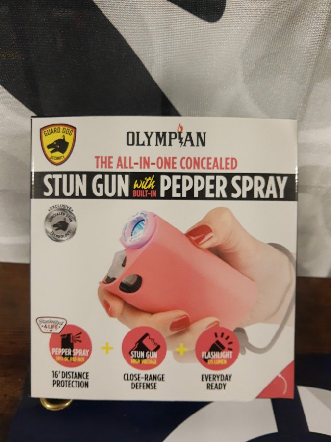 Guard Dog All-In-One Stun Gun Flashlight Pepper Spray -Pink